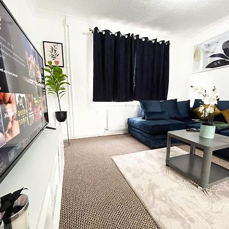 3 Bedroom House With Free Parking Τσάταμ Εξωτερικό φωτογραφία