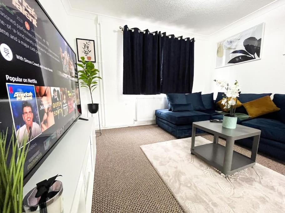3 Bedroom House With Free Parking Τσάταμ Εξωτερικό φωτογραφία